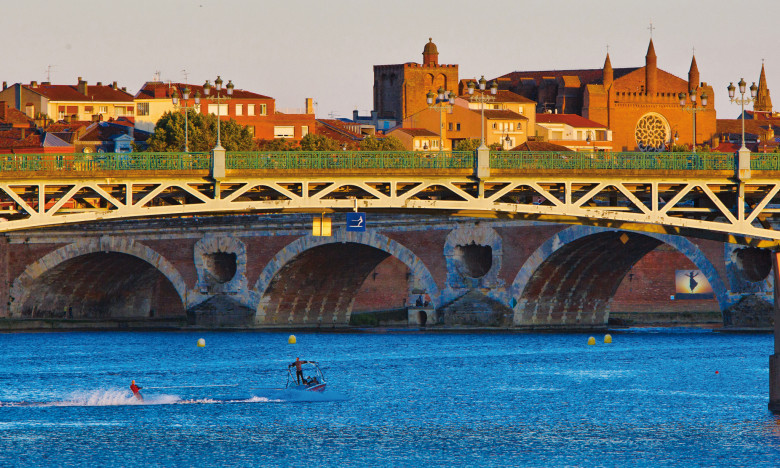 Toulouse, la ville rose　バラ色の街と呼ばれるトゥールーズ